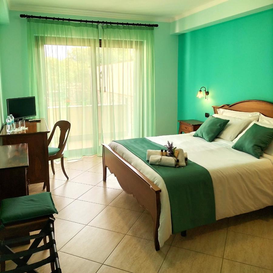 Villa Gloria Gaggi ภายนอก รูปภาพ
