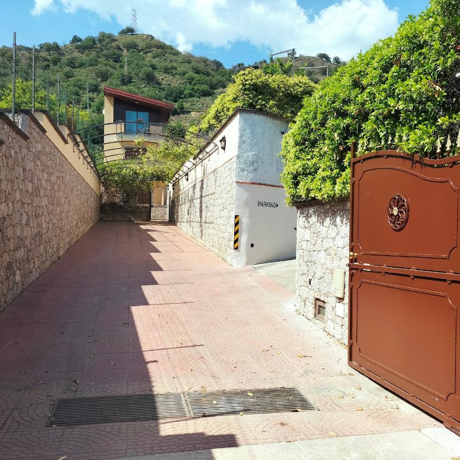 Villa Gloria Gaggi ภายนอก รูปภาพ