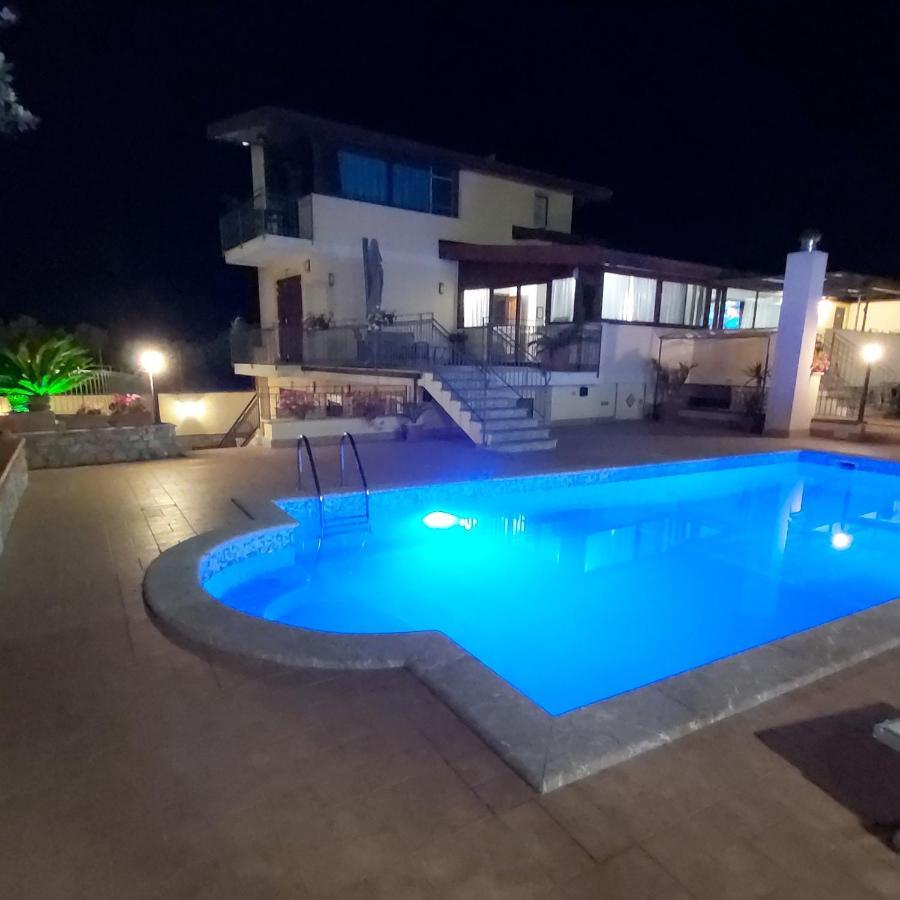 Villa Gloria Gaggi ภายนอก รูปภาพ